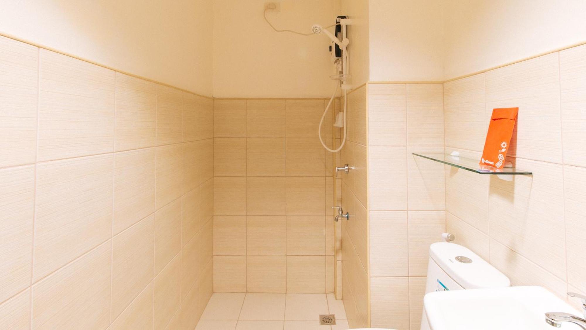 Reddoorz Plus At Alpina Heights Paranaque Paranaque City Esterno foto