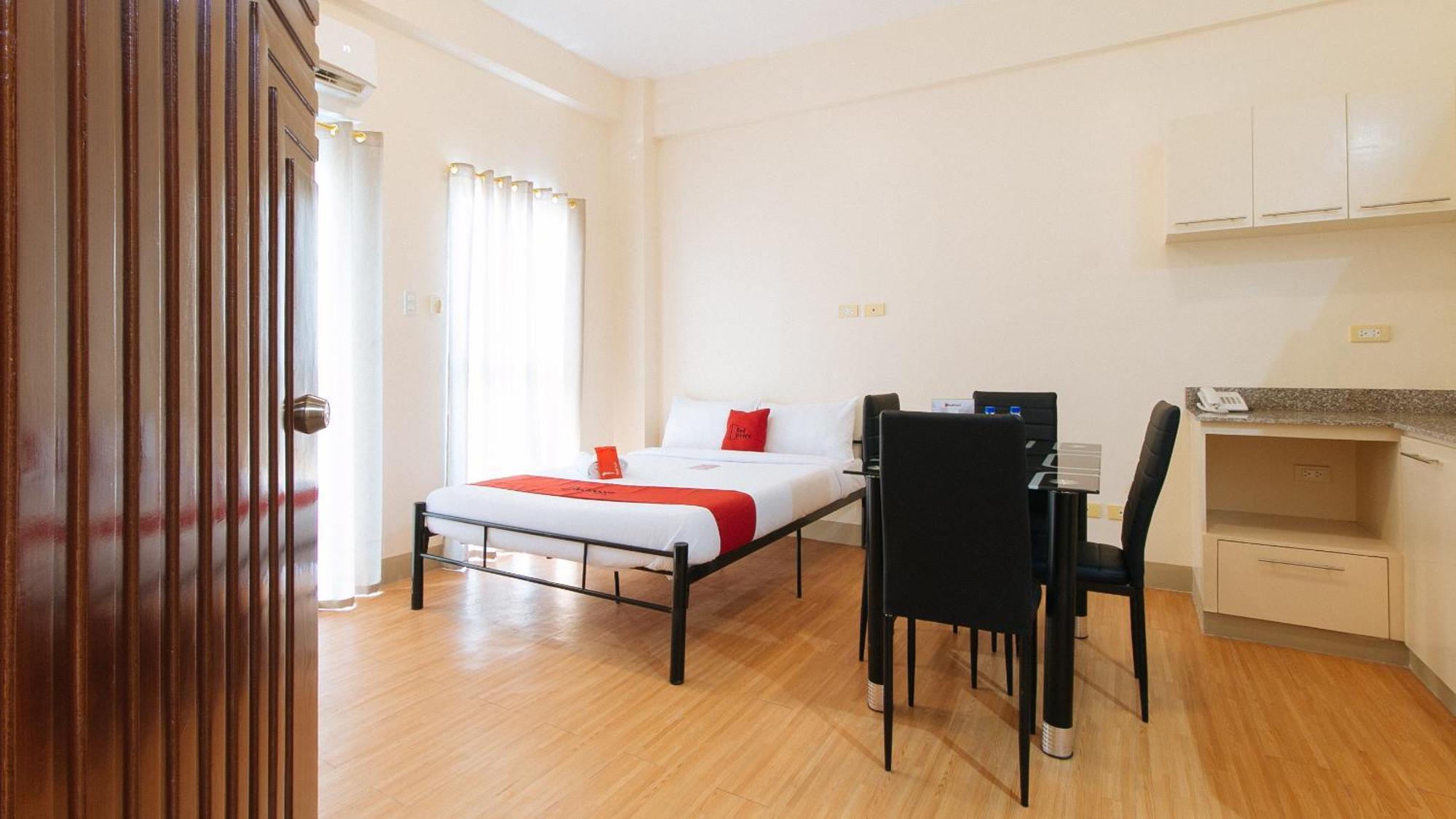 Reddoorz Plus At Alpina Heights Paranaque Paranaque City Esterno foto