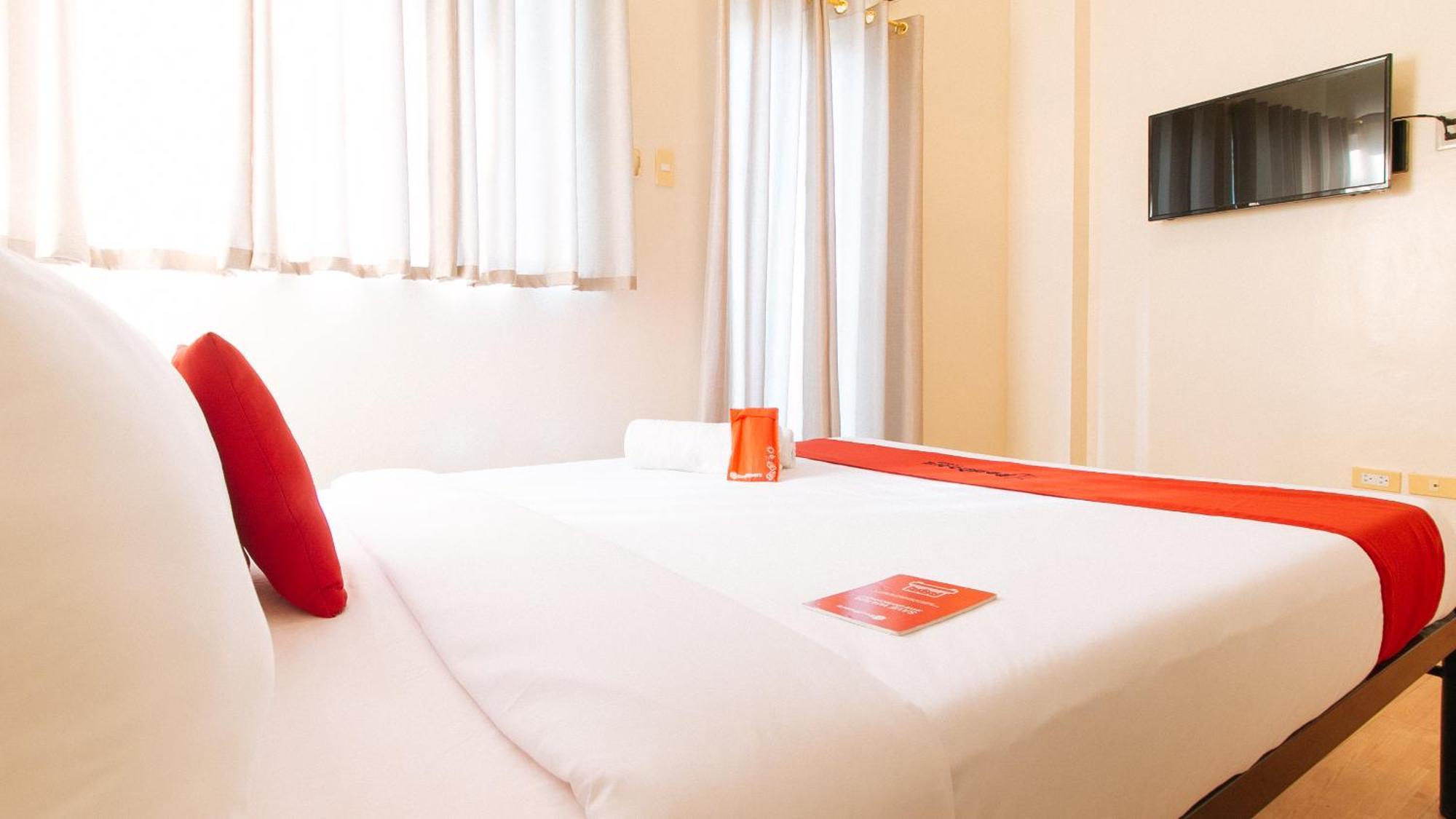 Reddoorz Plus At Alpina Heights Paranaque Paranaque City Esterno foto