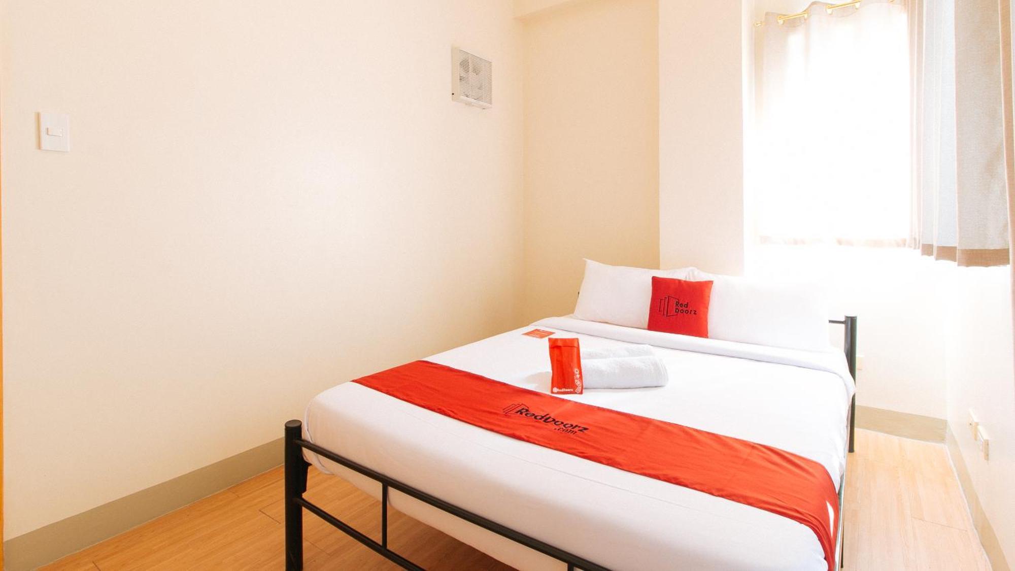 Reddoorz Plus At Alpina Heights Paranaque Paranaque City Esterno foto