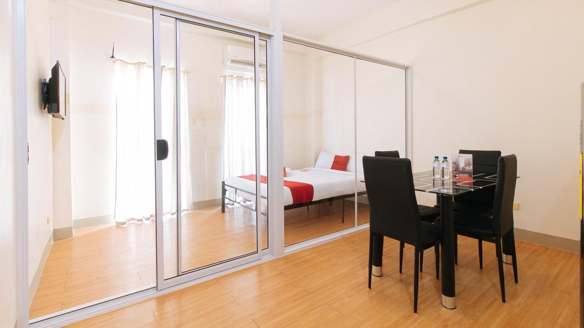 Reddoorz Plus At Alpina Heights Paranaque Paranaque City Esterno foto