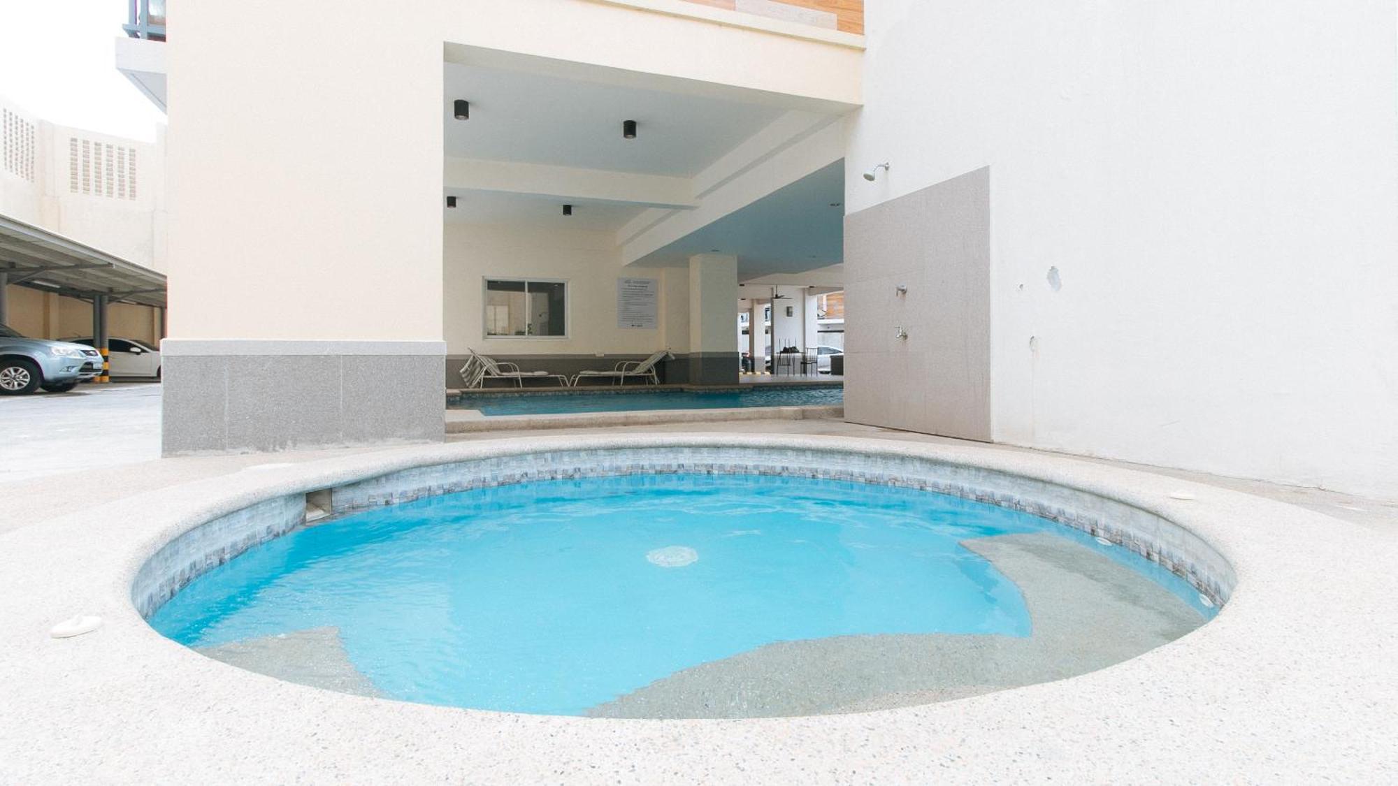 Reddoorz Plus At Alpina Heights Paranaque Paranaque City Esterno foto