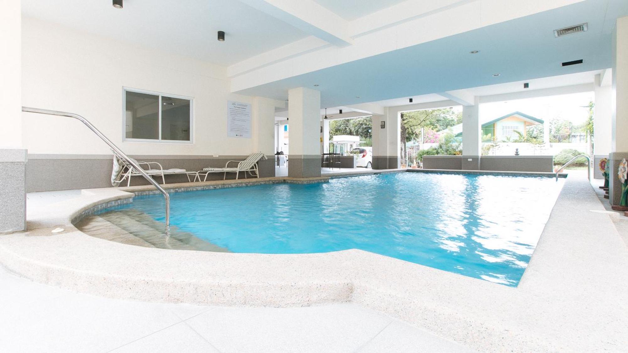 Reddoorz Plus At Alpina Heights Paranaque Paranaque City Esterno foto